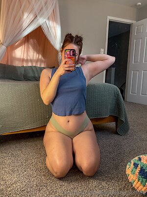 barefootsoleilfree Nude Leaked Photo #2