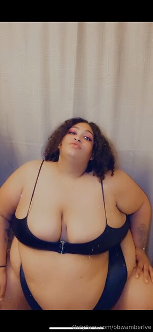 bbwamberlve Nude Leaked Photo #12
