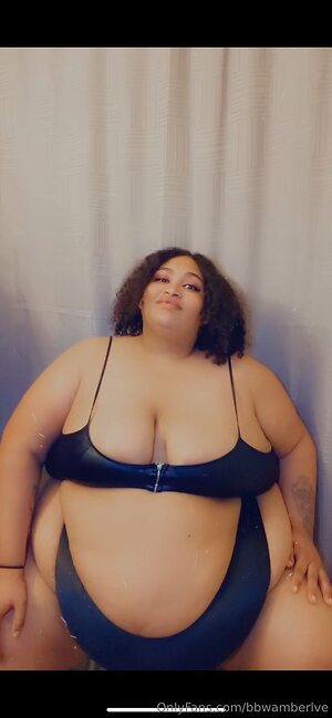 bbwamberlve Nude Leaked Photo #28