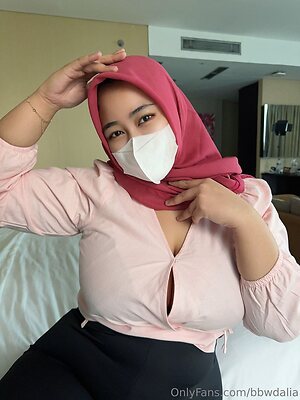 bbwdalia Nude Leaked Photo #11