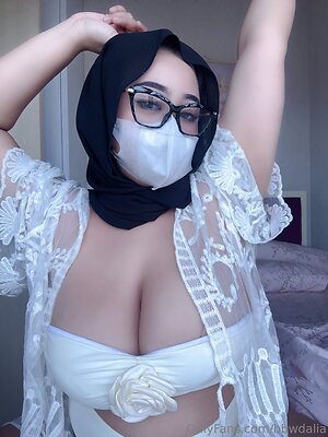 bbwdalia Nude Leaked Photo #16