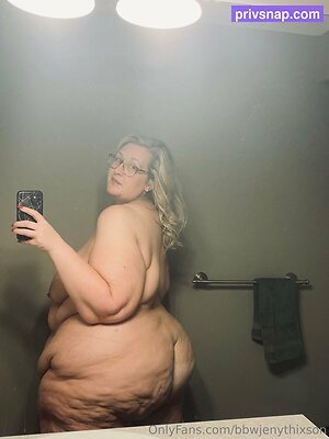 bbwjenythixson Nude Leaked Photo #26
