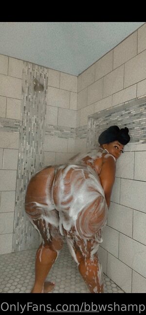 bbwshampaine Nude Leaked Photo #25