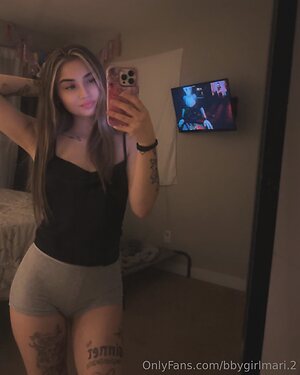 bbygirlmari 2 Nude Leaked Photo #8