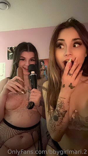 bbygirlmari 2 Nude Leaked Photo #22