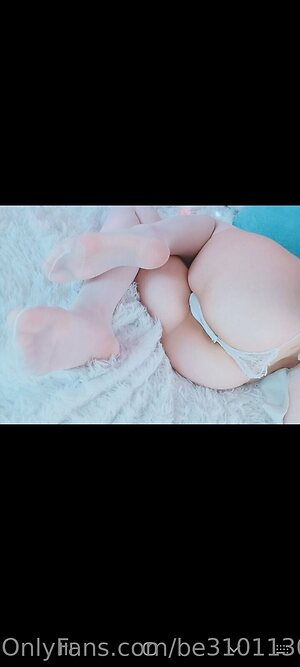 be31011304 Nude Leaked Photo #11