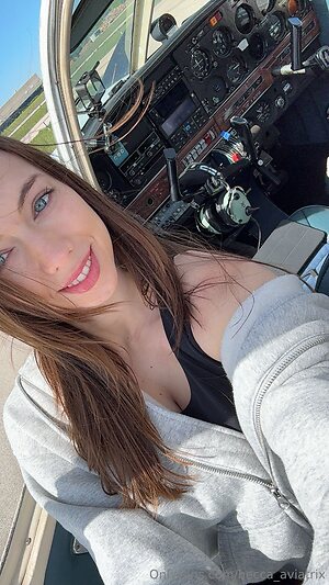 becca aviatrix
