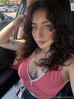 bedheadbetty Nude Leaked Photo #4