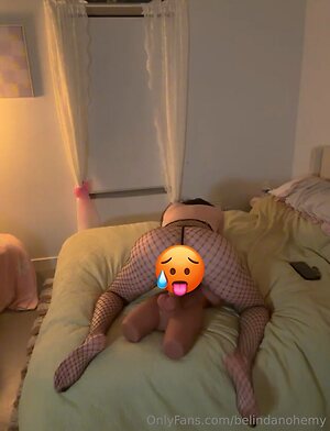 belindanohemy Nude Leaked Photo #10