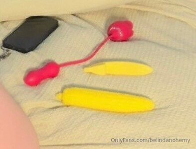 belindanohemy Nude Leaked Photo #24