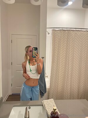 bellarometv Nude Leaked Photo #8