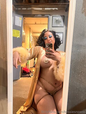 bessiesnowxo Nude Leaked Photo #6