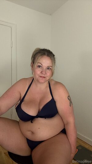 betinapfree Nude Leaked Photo #2