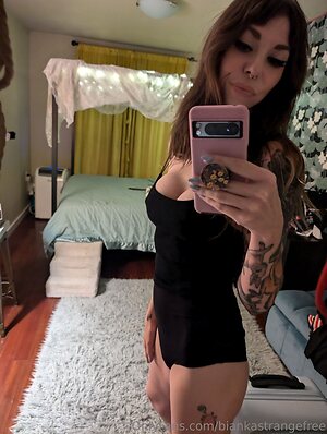 biankastrangefree Nude Leaked Photo #18