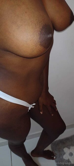 big-negra Nude Leaked Photo #14