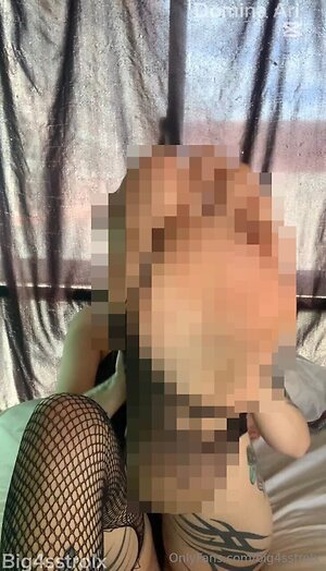 big4sstrolx Nude Leaked Photo #4