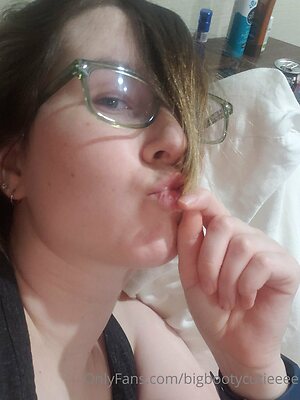 bigbootycutieeee Nude Leaked Photo #38