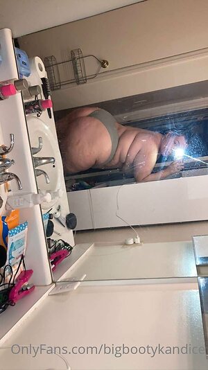 bigbootykandice Nude Leaked Photo #2