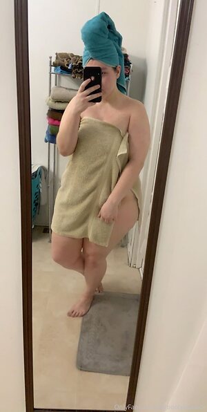 bigbootykandice Nude Leaked Photo #5
