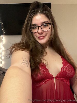 biggbootyyyjudieee Nude Leaked Photo #8