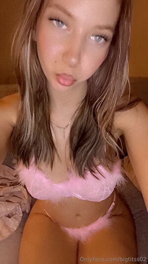 bigtitss02 Nude Leaked Photo #6