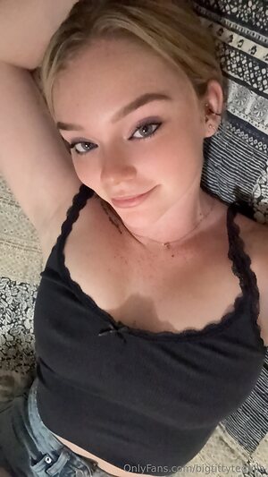bigtittytequila Nude Leaked Photo #28