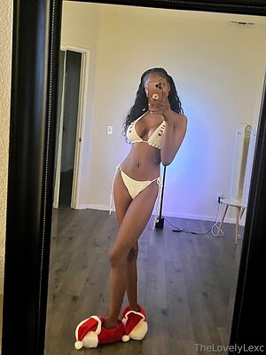 bikinigodlexc Nude Leaked Photo #2