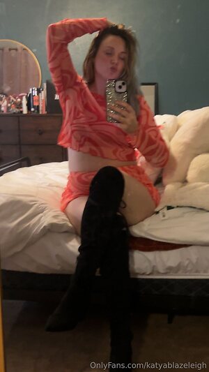 blazebabyxo Nude Leaked Photo #36