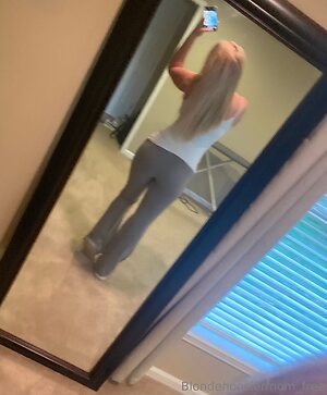 blondehoosiermom free Nude Leaked Photo #18