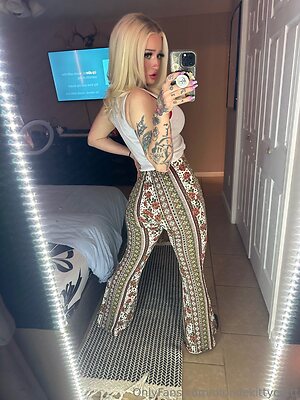 blondekittycattt Nude Leaked Photo #18