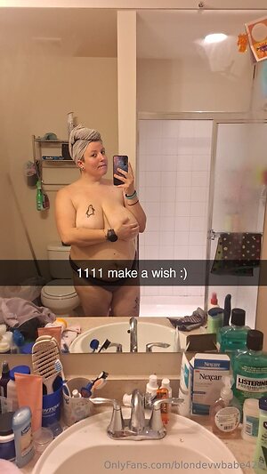 blondevwbabe420 Nude Leaked Photo #16