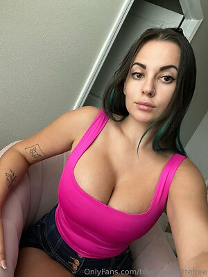 bluesmurfettefree Nude Leaked Photo #11