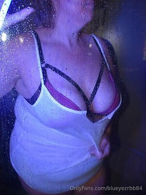 blueyezrbb84 Nude Leaked Photo #10