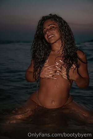 bootybyem Nude Leaked Photo #34