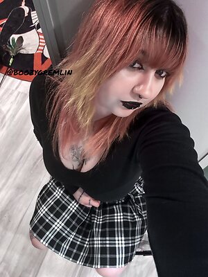 boozygremlin Nude Leaked Photo #2