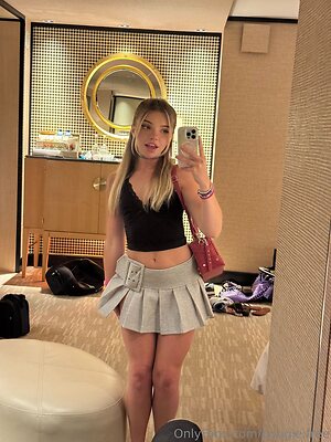 bougie free Nude Leaked Photo #24
