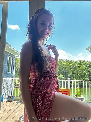 brandibraids Nude Leaked Photo #73