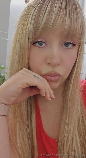 breenicoleexo Nude Leaked Photo #12