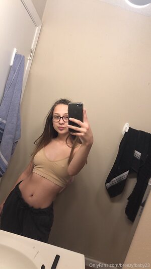 breezyfbaby23 Nude Leaked Photo #18