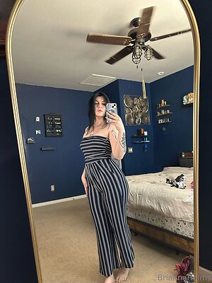briannaholms Nude Leaked Photo #23