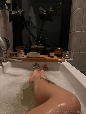 bribunn Nude Leaked Photo #25
