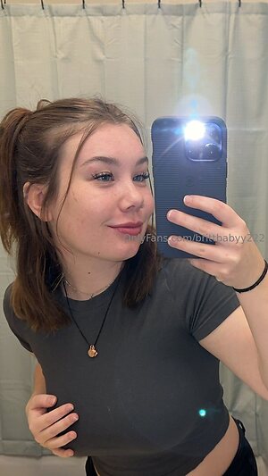 brittbabyy222 Nude Leaked Photo #15