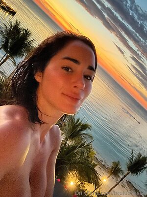 bruluccas30 Nude Leaked Photo #4