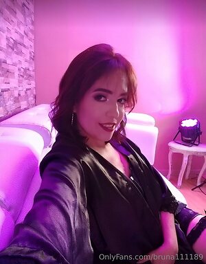bruna111189 Nude Leaked Photo #2