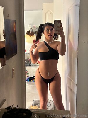 bubblegumz Nude Leaked Photo #35