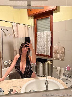 bufalika Nude Leaked Photo #6