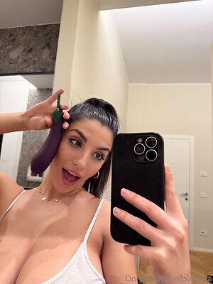 bufalika Nude Leaked Photo #8