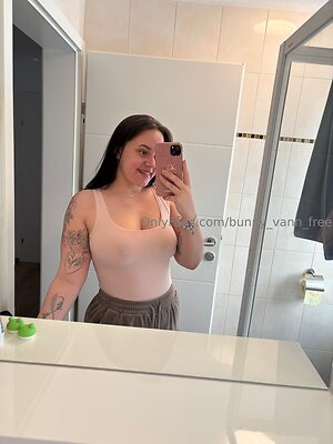 bunny vann free Nude Leaked Photo #29