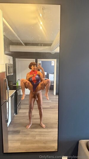 bunnylovesrope Nude Leaked Photo #4