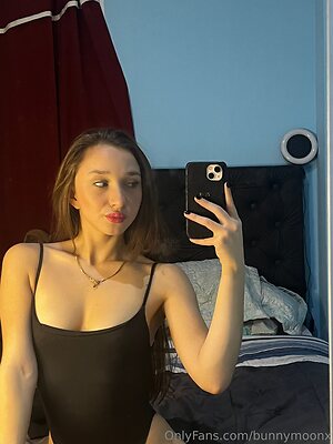 bunnymoonx Nude Leaked Photo #12